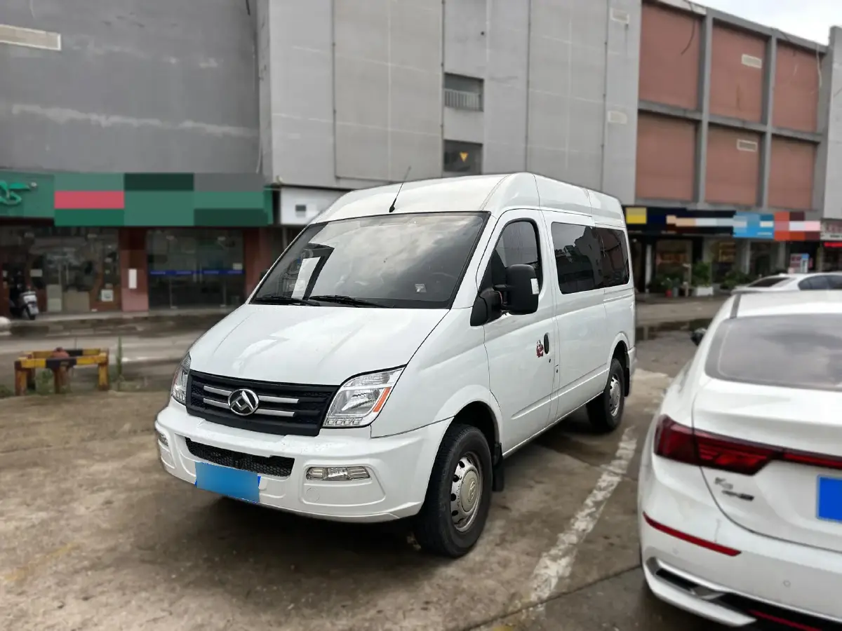 2021 MAXUS XinTu V80 2.0T 127HP L4 6MT