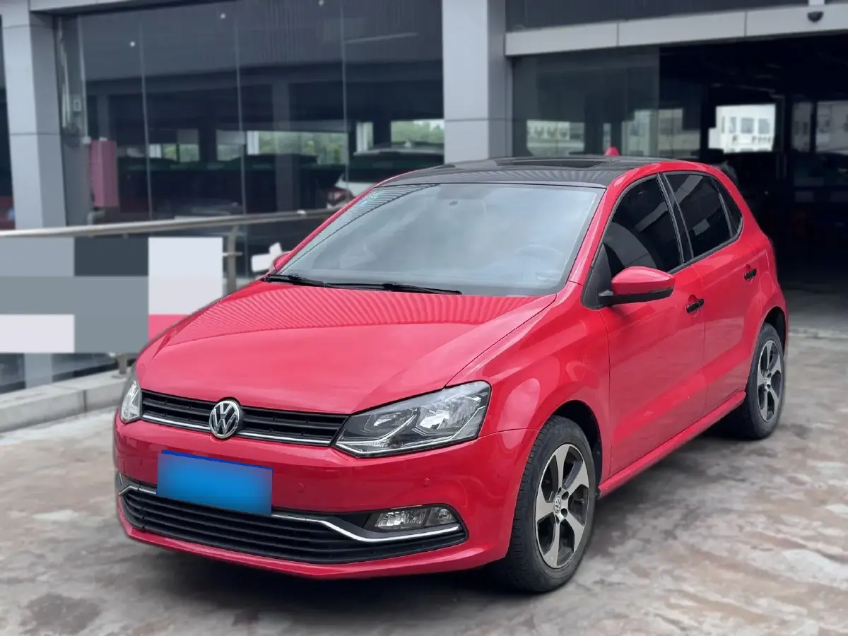 2016 Volkswagen Polo 1.6L 110HP L4 6AT