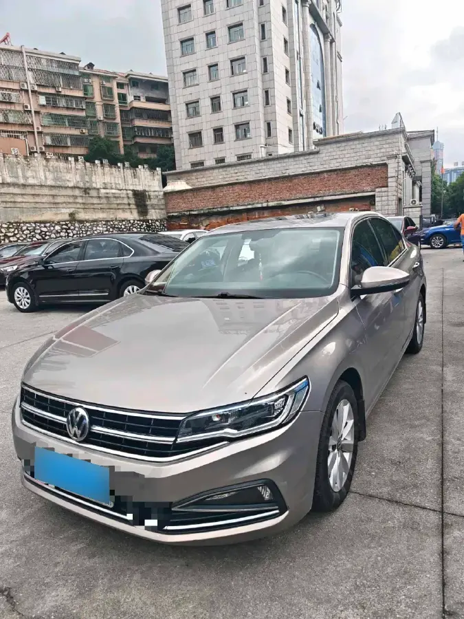 2020 Volkswagen Bora 1.5L 113HP L4 6AT