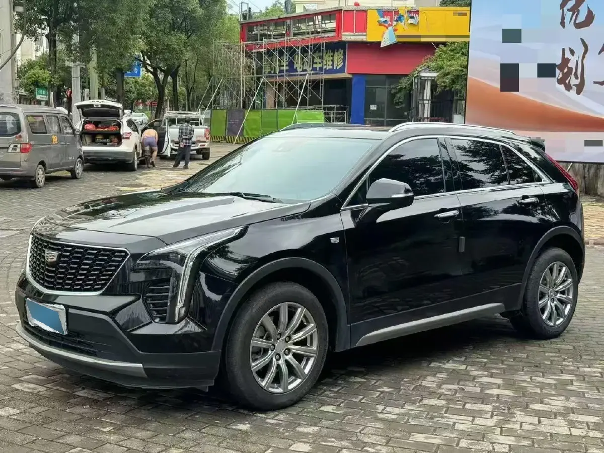 2022 Cadillac XT5 2.0T 237HP L4 9AT