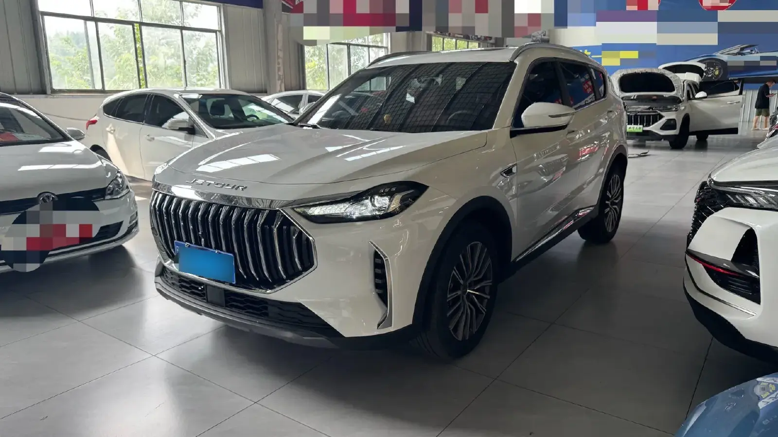 2025 Jetour X70 Plus 1.5T 156HP L4 6MT