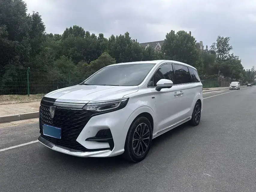 2021 Roewe iMAX8 2.0T 234HP L4 8AT