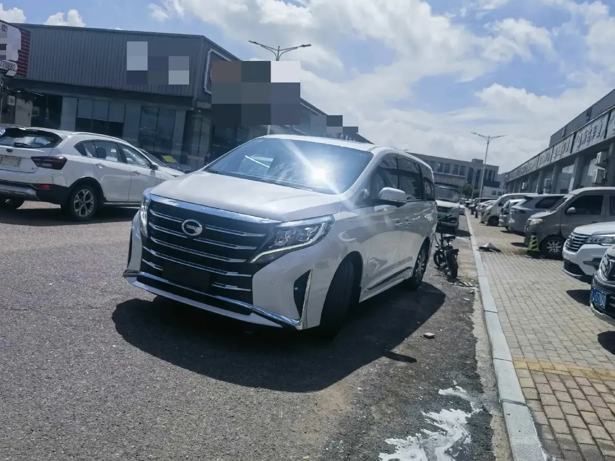 2021 GAC Trumpchi M8 2.0T 252HP L4 8AT