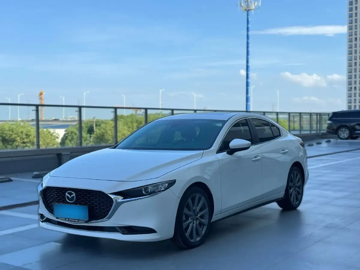 2021 Mazda 3 Axela 2.0L 158HP L4 6AT