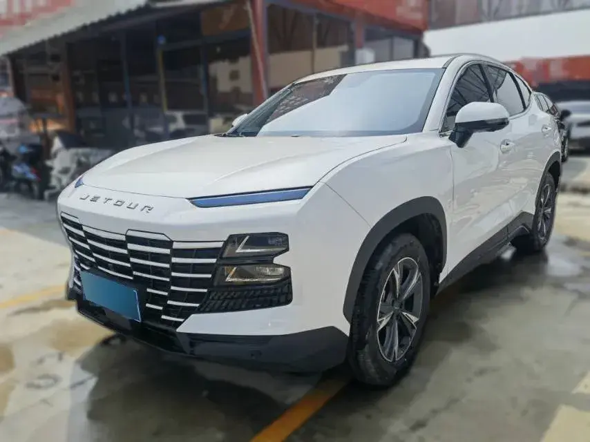2023 Jetour DASHING 1.5T 156HP L4 6DCT