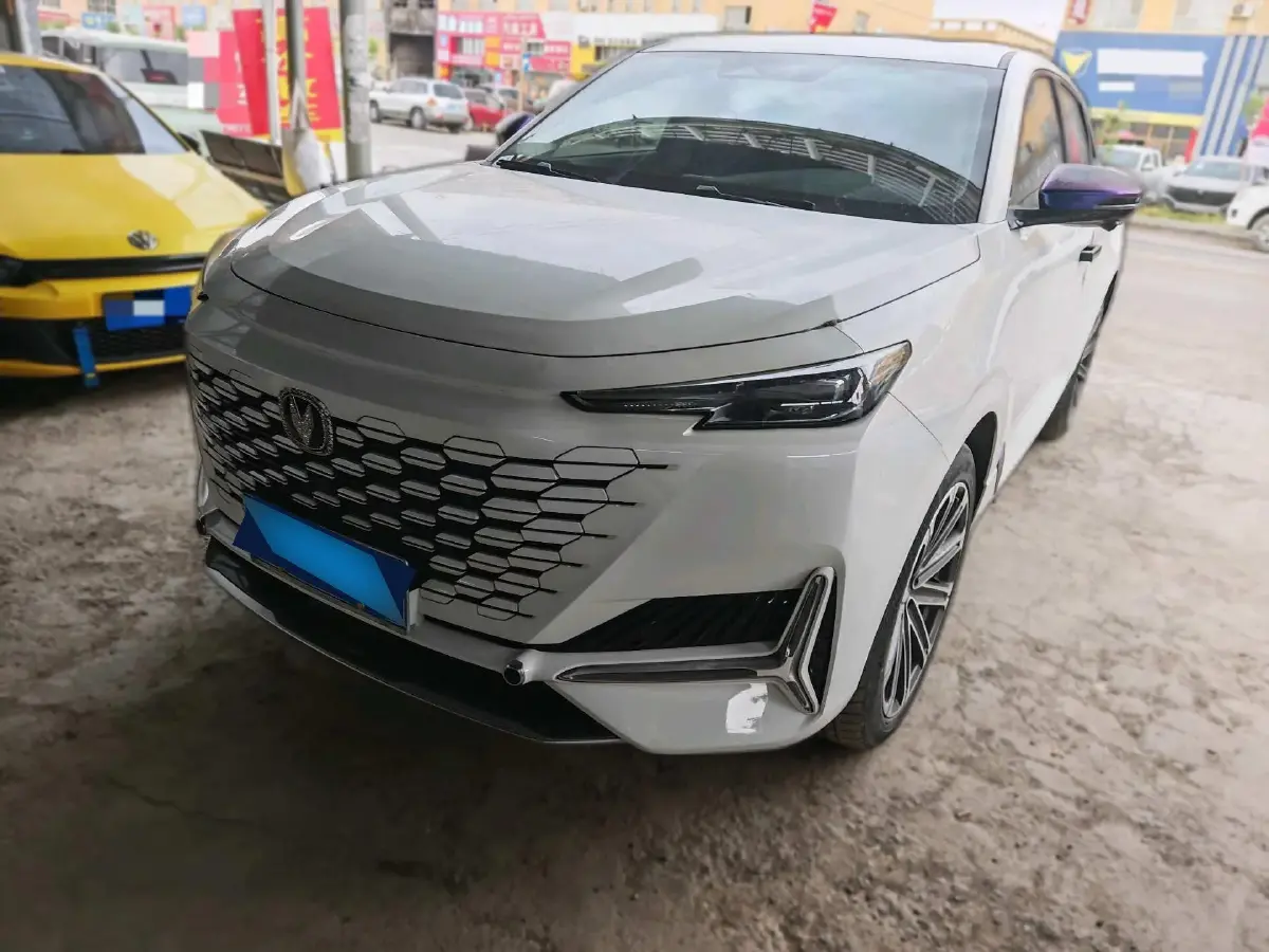 2021 ChangAn UNI-K 2.0T 233HP L4 8AT