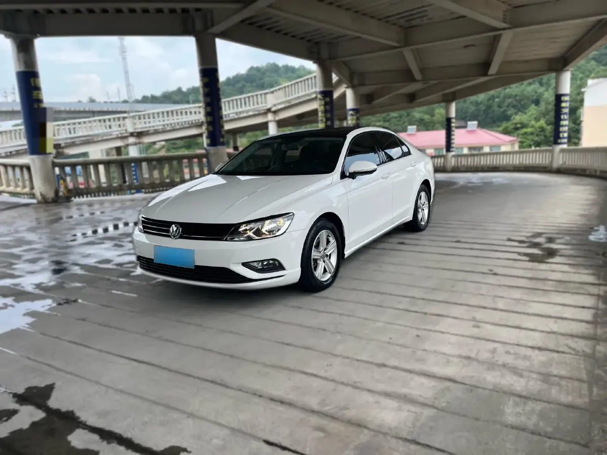 2018 Volkswagen Lamando 1.4T 131HP L4 7DCT