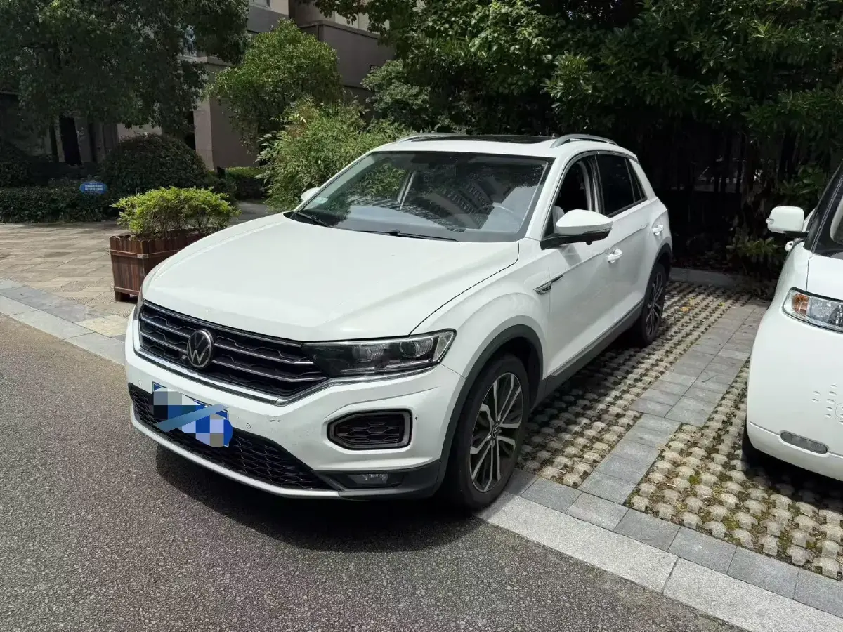 2022 Volkswagen T-Roc 1.4T 150HP L4 7DCT