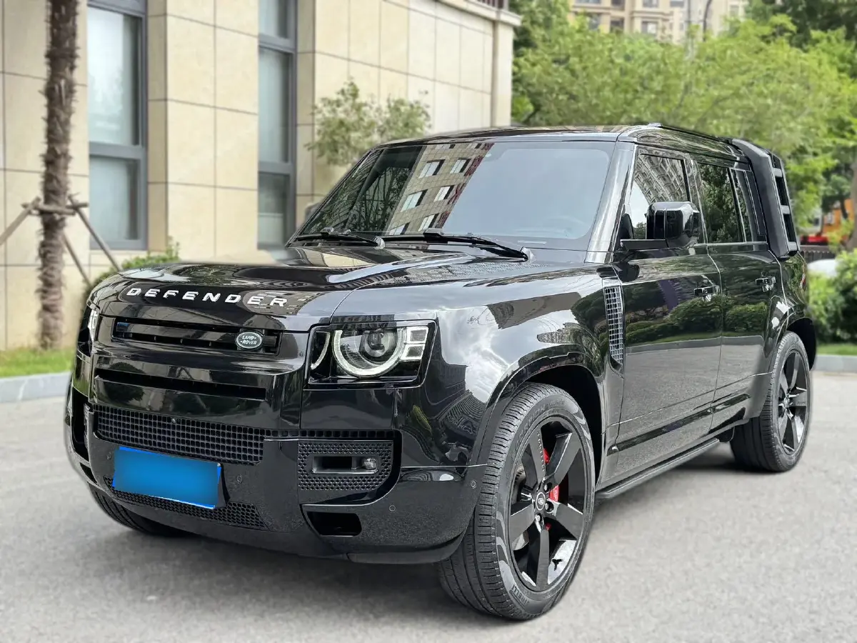 2024 Land Rover Defender 3.0T 400HP L6 8AT