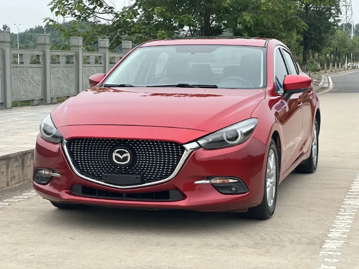 2017 Mazda 3 Axela 1.5L 117HP L4 6AT
