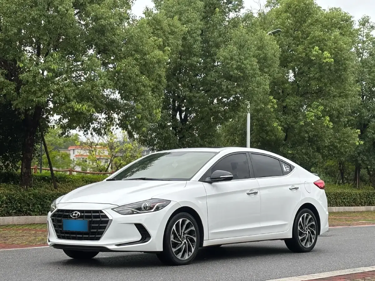 2020 Hyundai Elantra 1.4T 130HP L4 7DCT