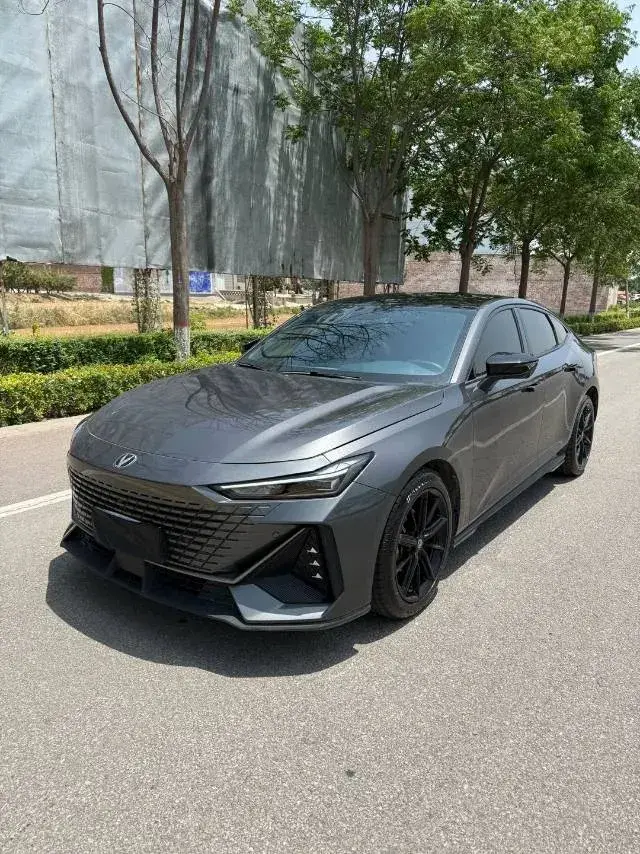 2022 ChangAn UNI-V 1.5T 188HP L4 7DCT