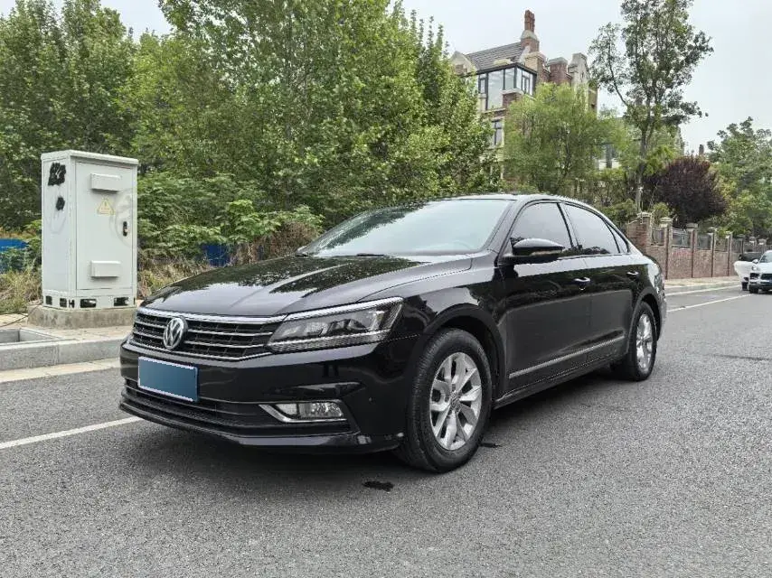 2017 Volkswagen Passat 1.4T 150HP L4 7DCT