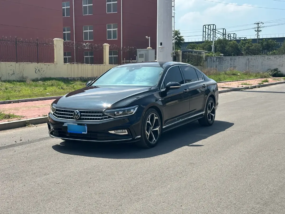 2024 Volkswagen Magotan 2.0T 186HP L4 7DCT