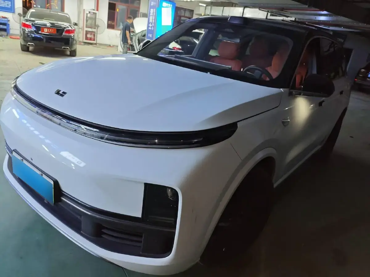 2022 Li L9 Range Extended 154HP REEV 42.6KWH