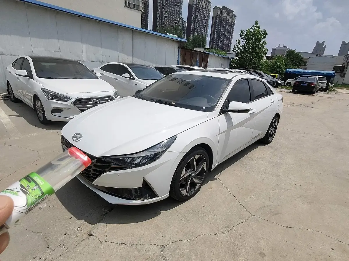 2022 Hyundai Elantra 1.5L 115HP L4 CVT