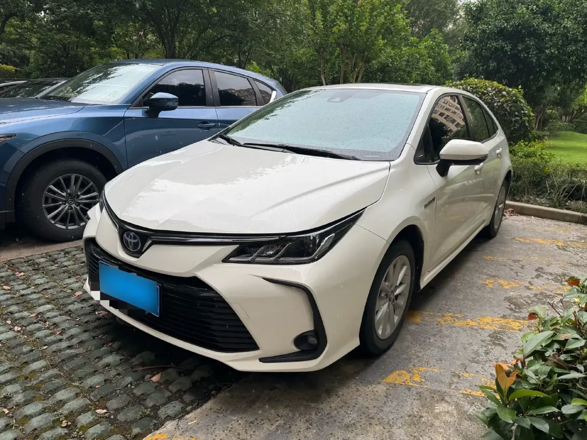 2021 Toyota Corolla 1.8L 98HP L4 E-CVT Hybrid