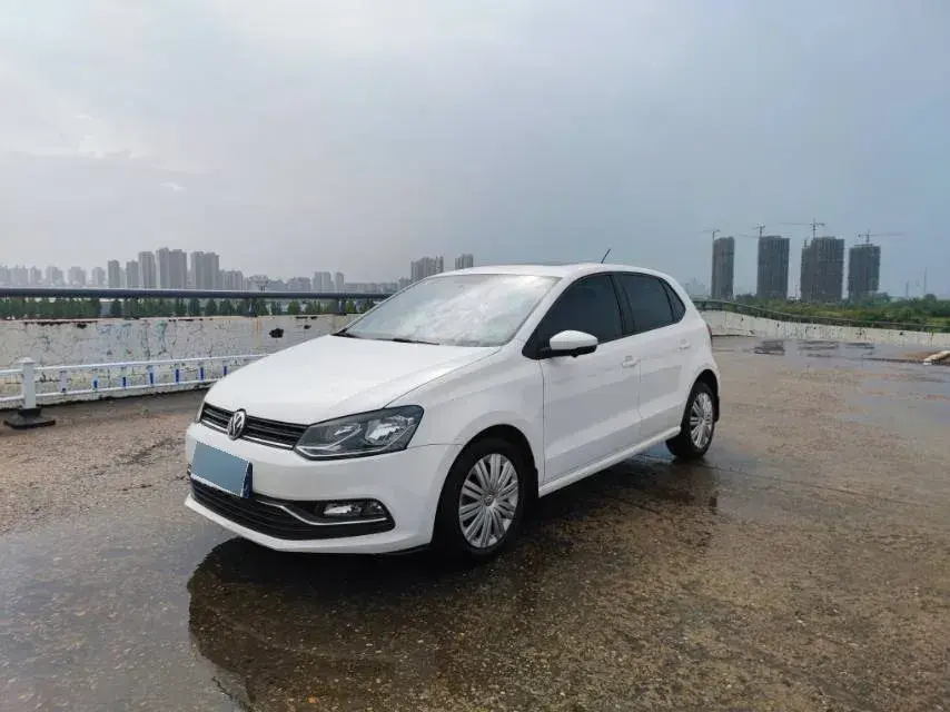 2018 Volkswagen Polo 1.5L 110HP L4 6AT
