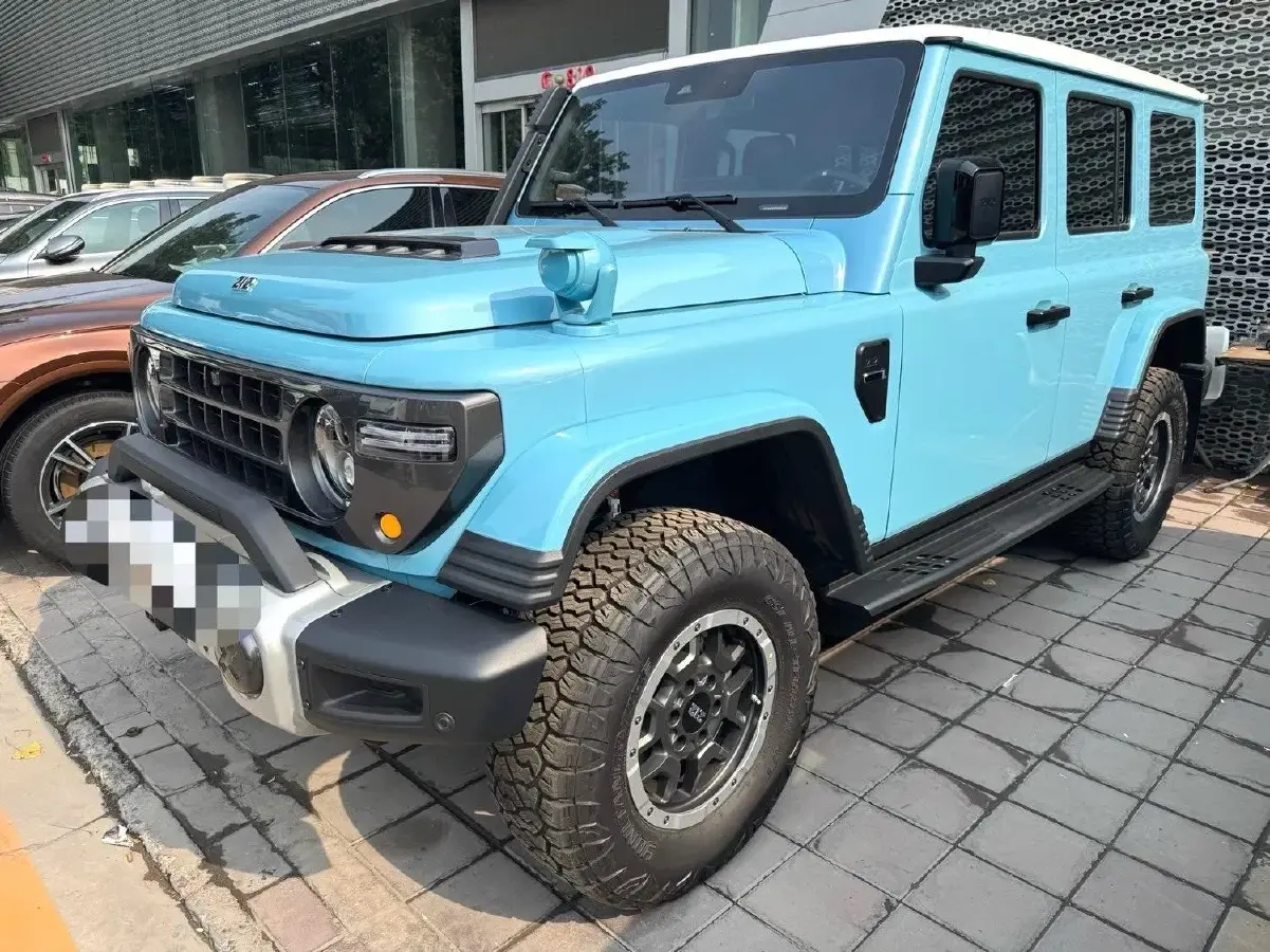 2025 212 212 T01 2.0T 252HP L4 8AT