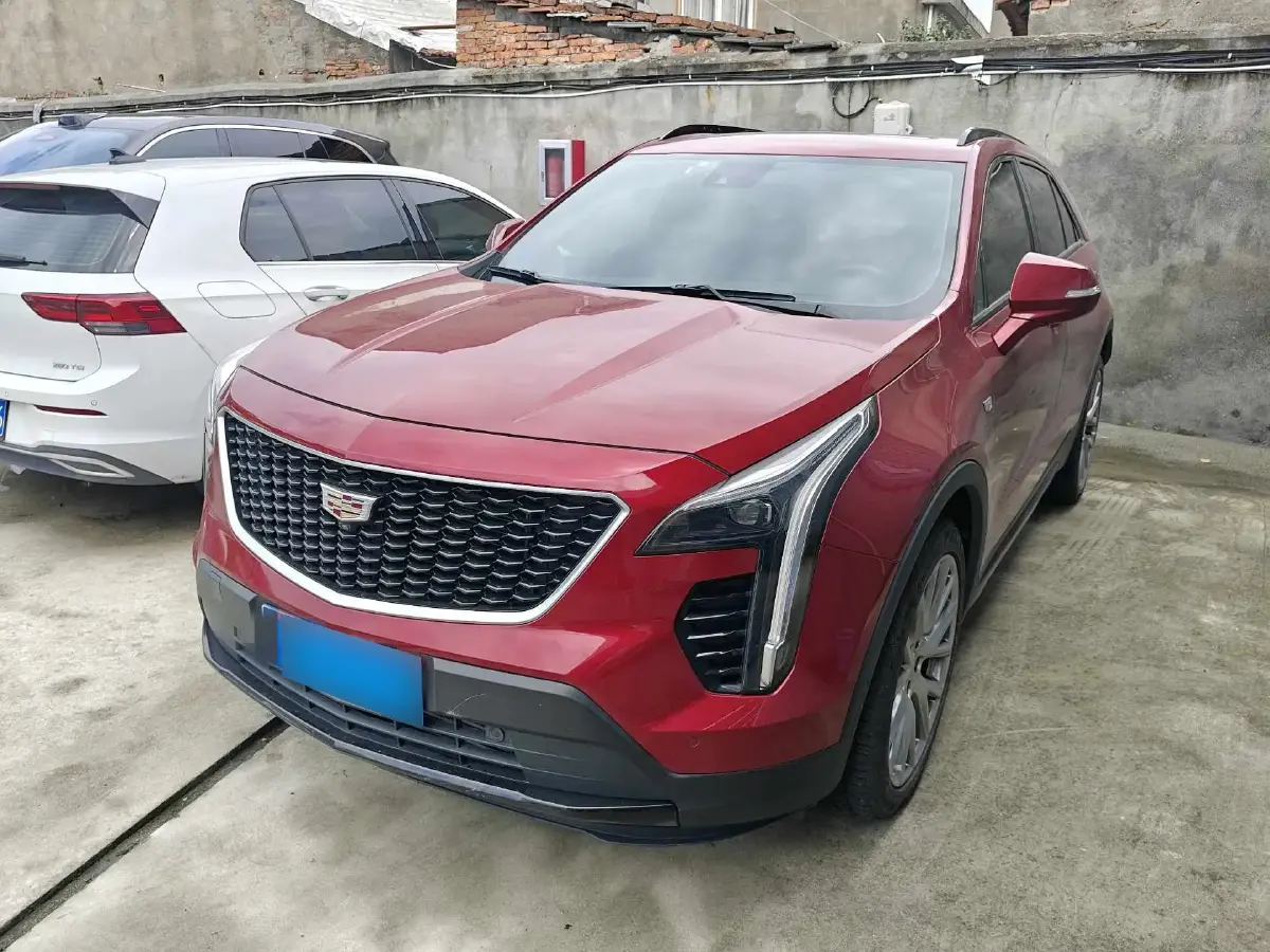 2022 Cadillac XT4 2.0T 237HP L4 9AT