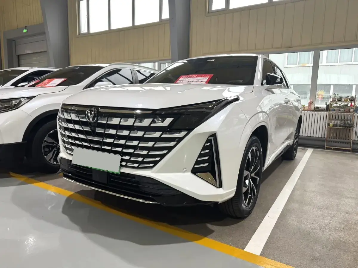 2024 ChangAn UNI-Z 1.5L 98HP L4 E-CVT PHEV 18.4KWH