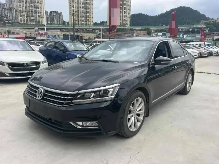 2017 Volkswagen Passat 1.8T 180HP L4 7DCT