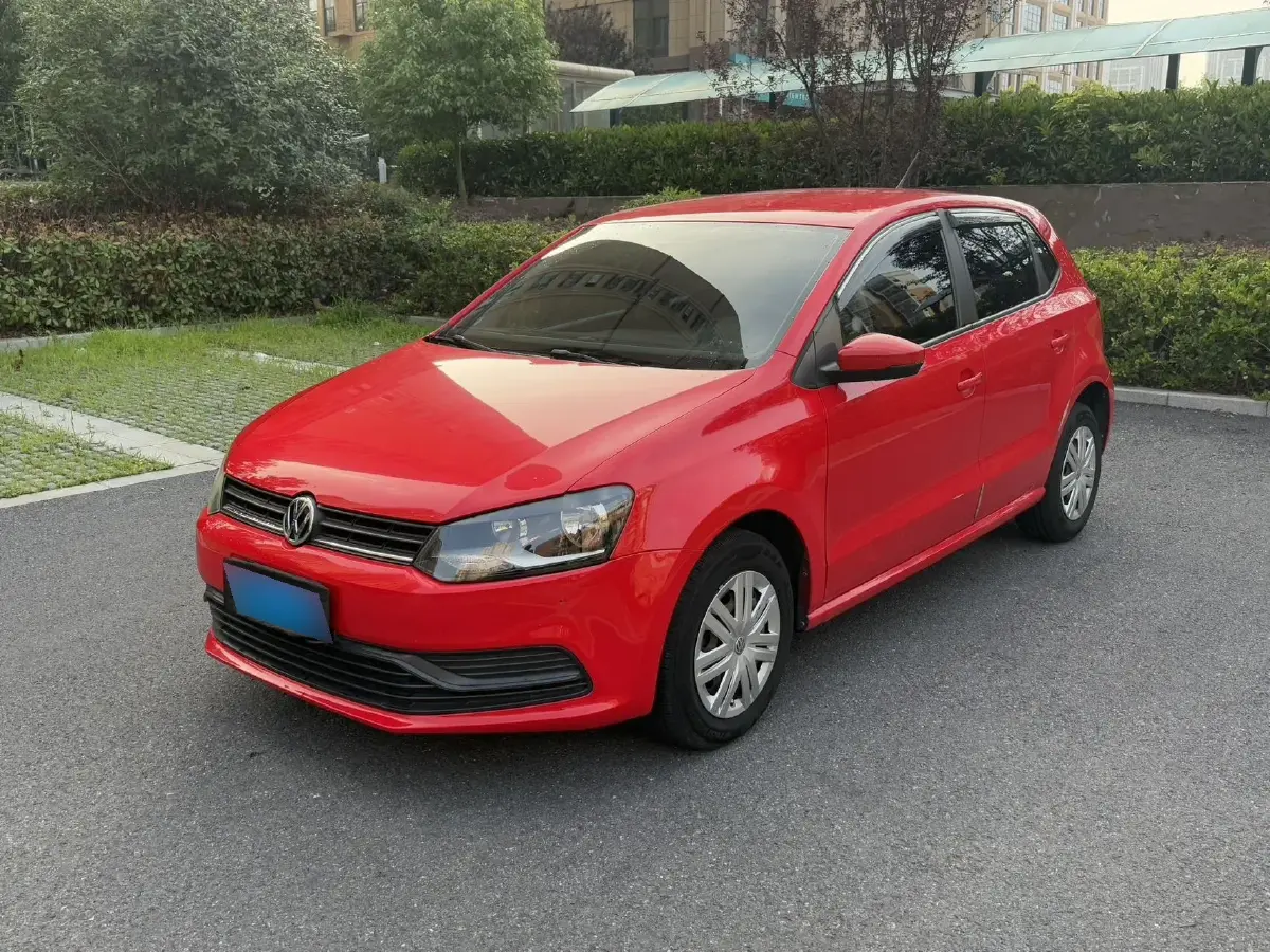 2016 Volkswagen Polo 1.4L 90HP L4 5MT