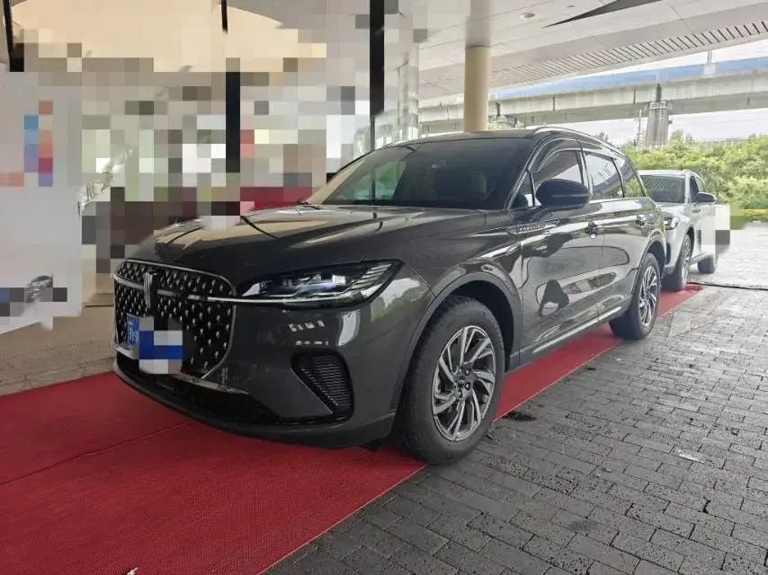 2024 Lincoln Corsair 2.0T 261HP L4 8AT