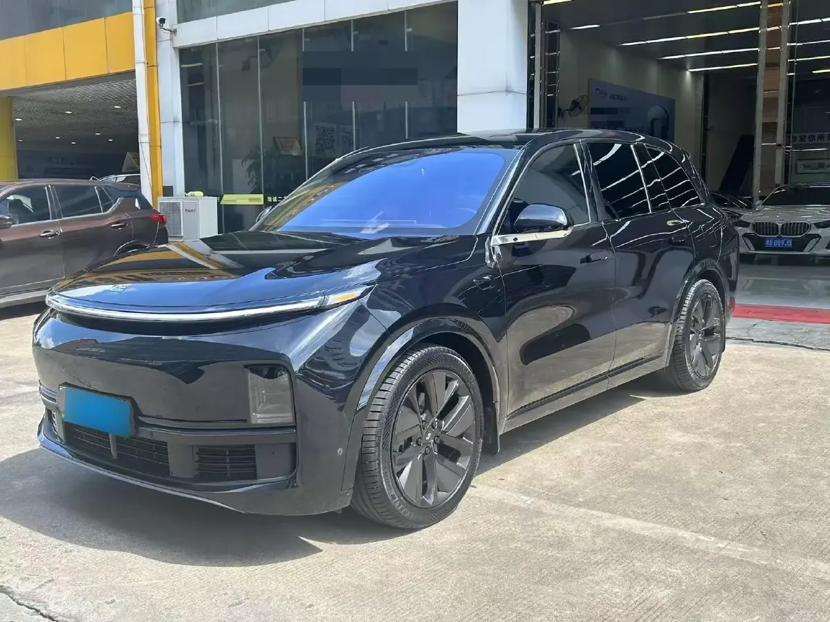 2023 Li L8 Range Extended 154HP REEV 40.9KWH