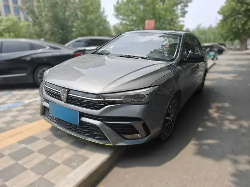 2021 Roewe i5 1.5L 120HP L4 CVT