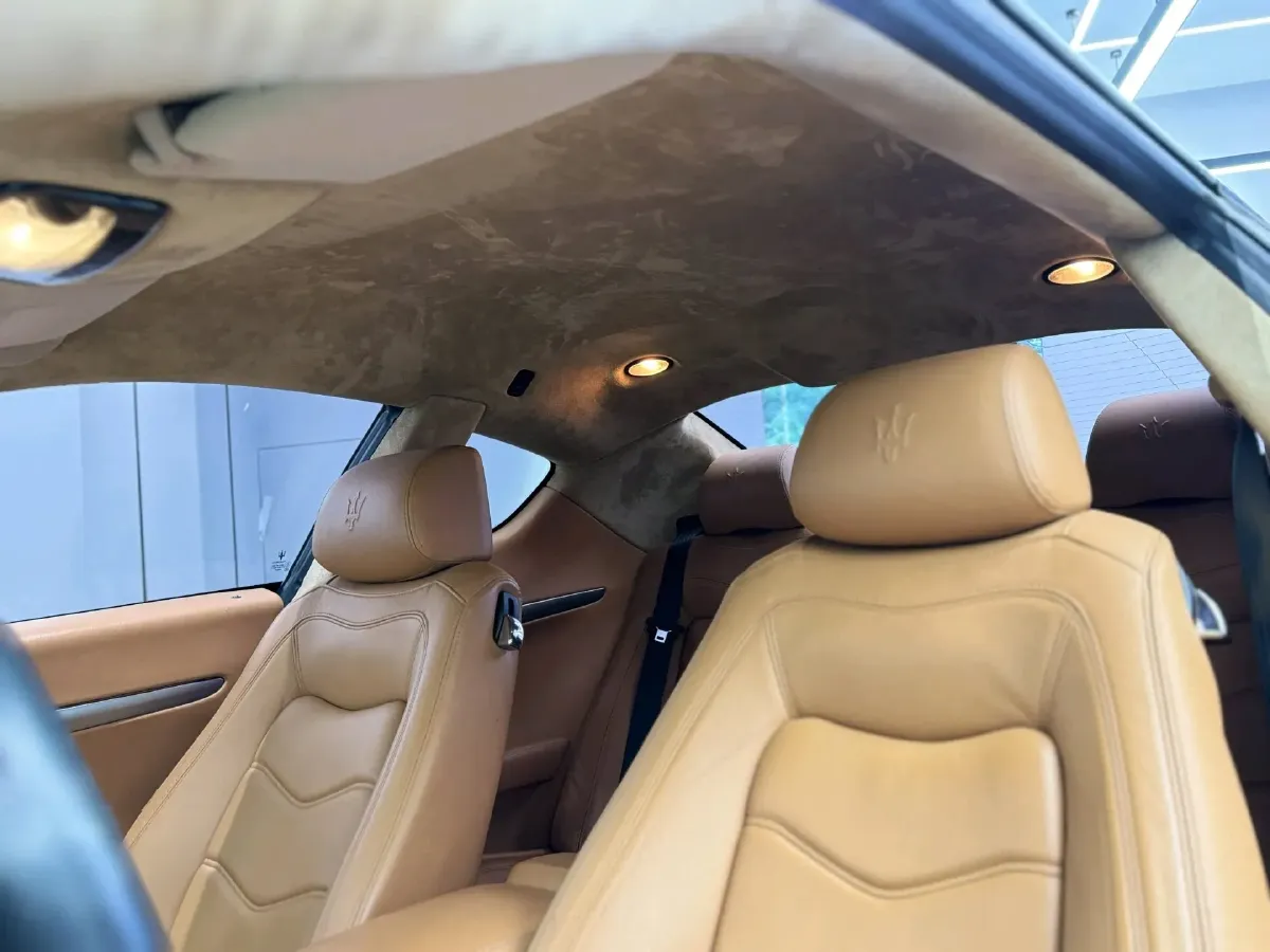 2013 Maserati GranTurismo 4.7L 460HP V8 6AT,autocango,china used car exporter,china ev exporter,chinese used car exporter,chinese used ev exporter