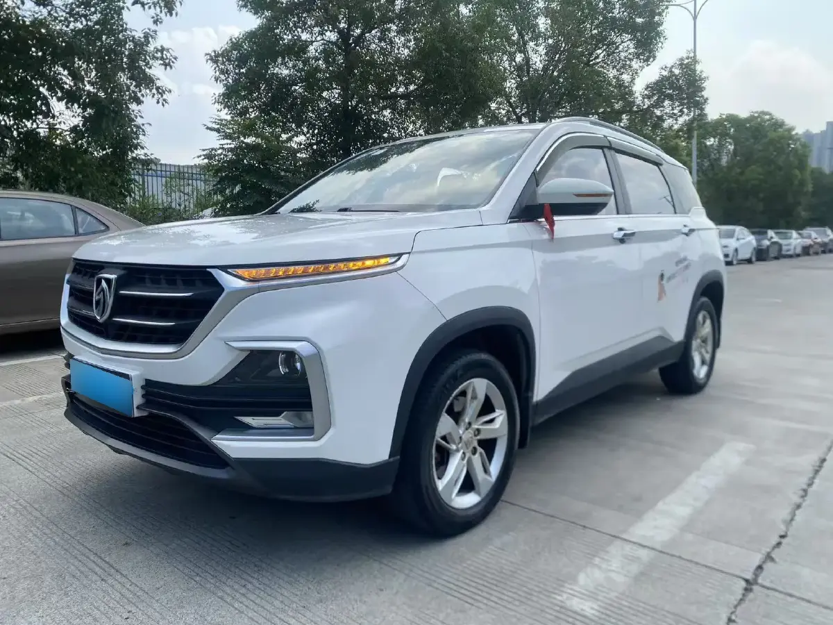 2019 BaoJun 730 1.5T 151HP L4 CVT
