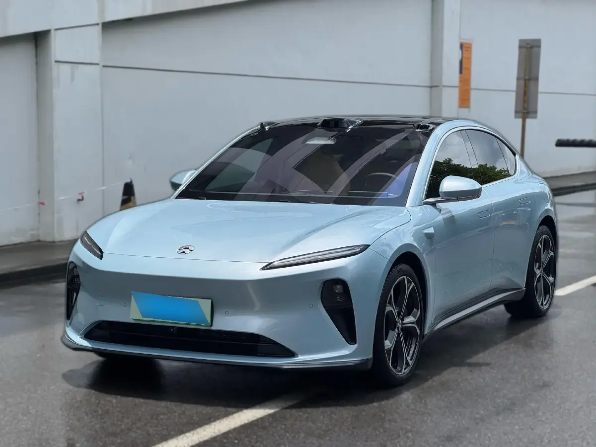 2024 NIO ET5 BEV 75KWH