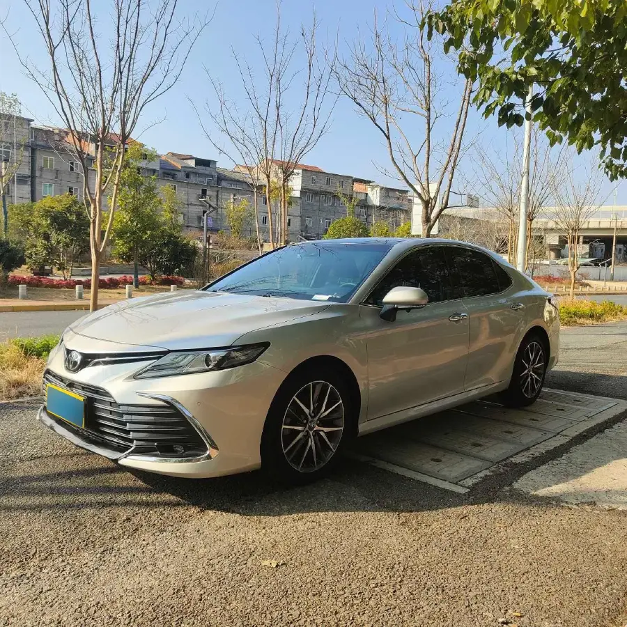 2022 Toyota Camry 2.5L 209HP L4 8AT