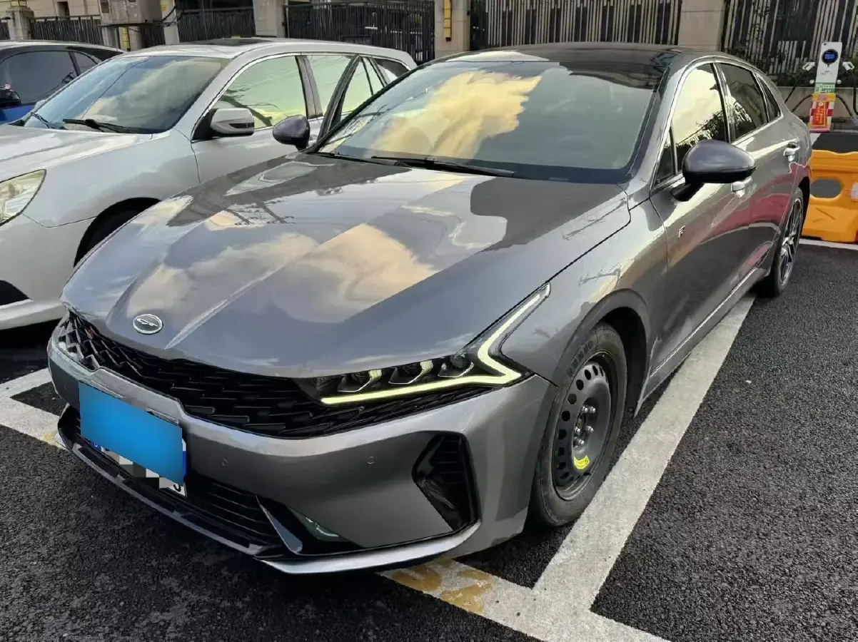 2020 Kia K5 2.0T 240HP L4 8AT