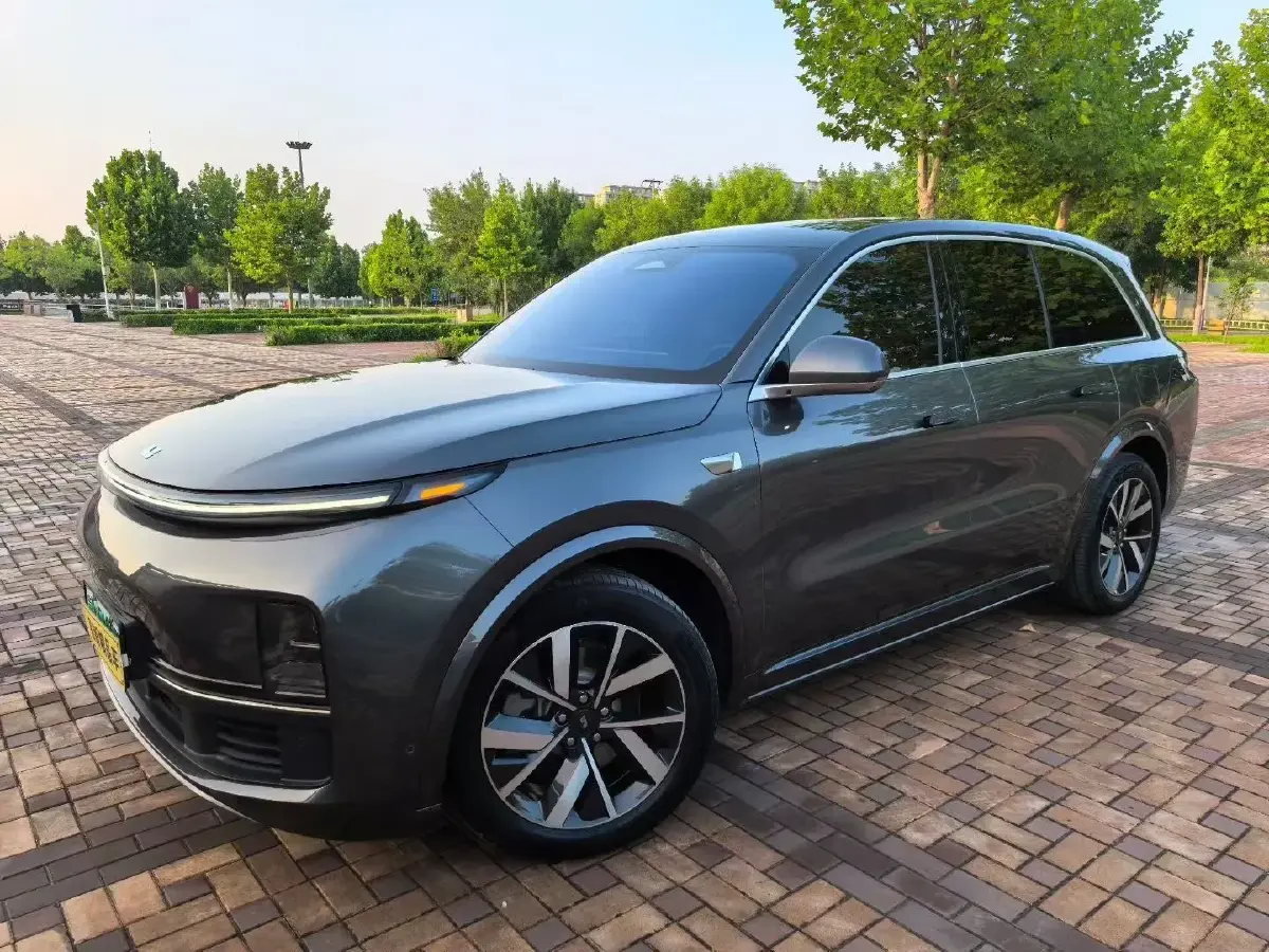 2023 Li L8 Range Extended 154HP REEV 40.9KWH