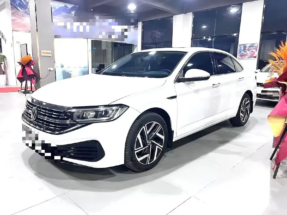 2023 Volkswagen Sagitar 1.5T 160HP L4 7DCT