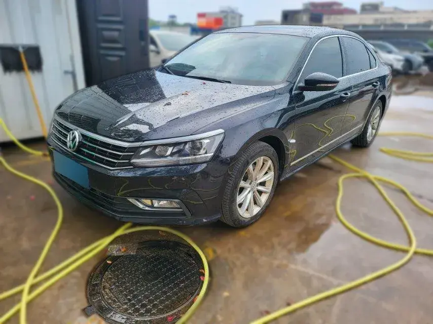 2017 Volkswagen Passat 1.4T 150HP L4 7DCT