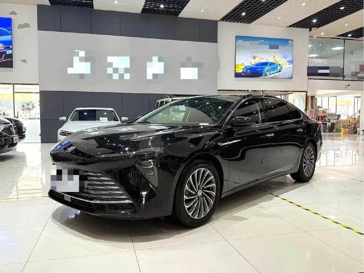 2023 Buick Larcosse 2.0T 237HP L4 9AT