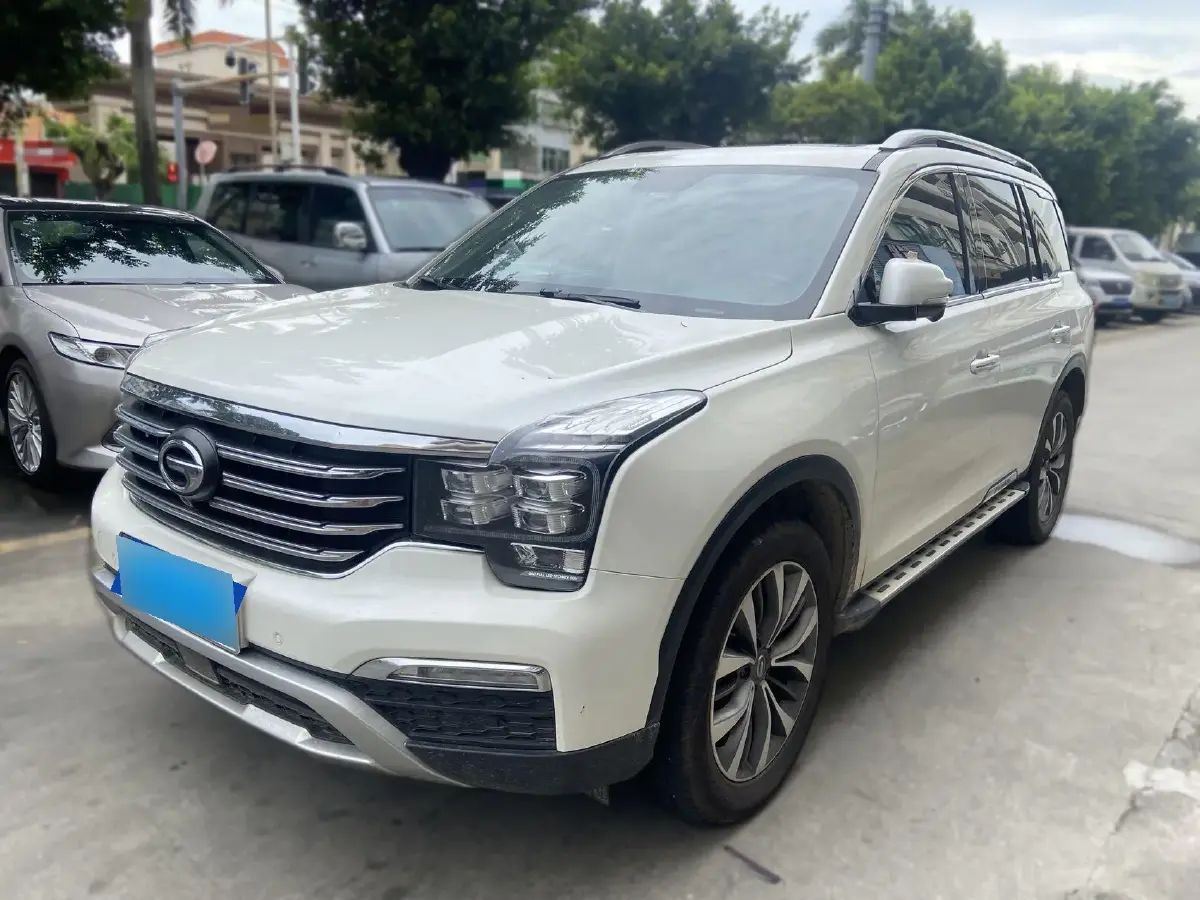 2017 GAC Trumpchi GS8 2.0T 201HP L4 6AT