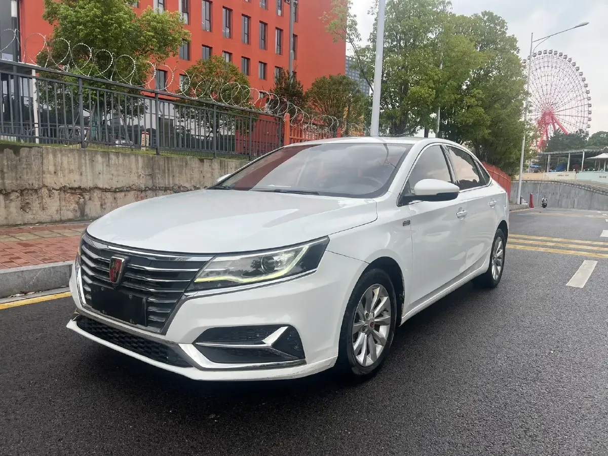 2017 Roewe i6 1.0T 125HP L3 2AT PHEV