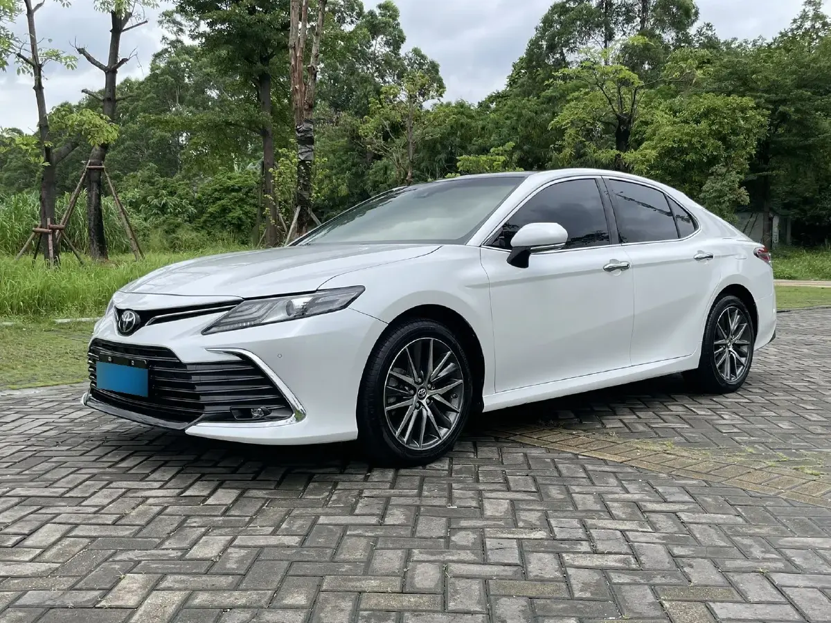 2021 Toyota Camry 2.5L 209HP L4 8AT