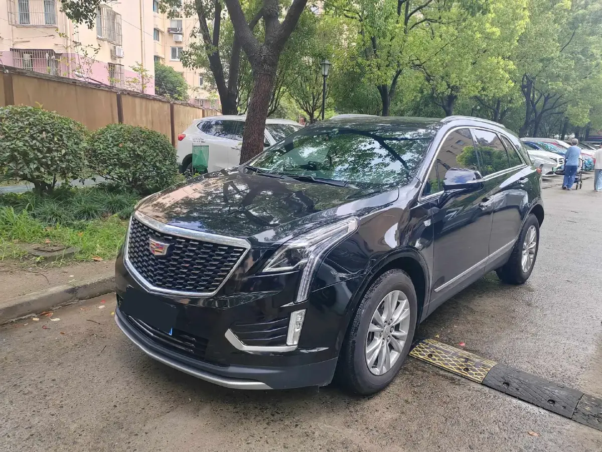 2022 Cadillac XT5 2.0T 237HP L4 9AT
