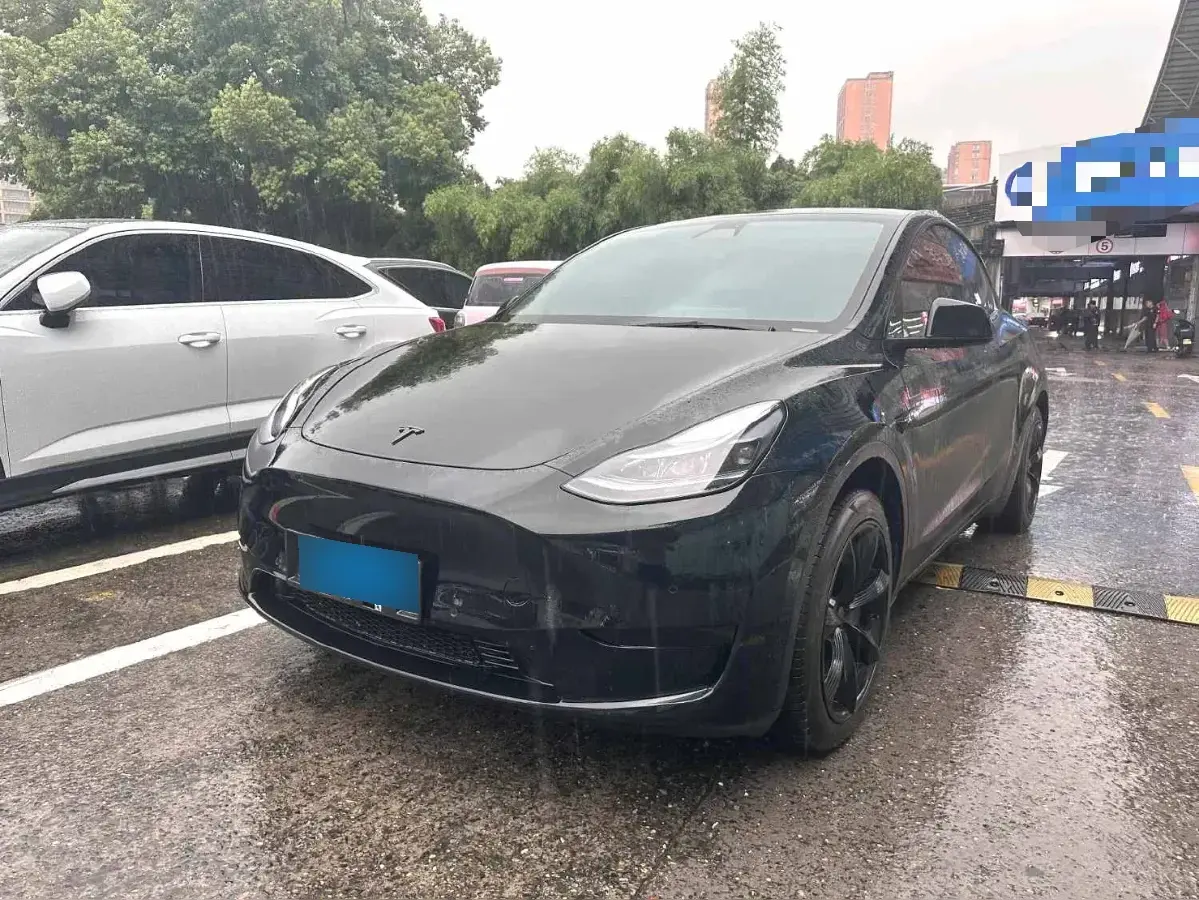 2022 Tesla Model Y BEV 60KWH