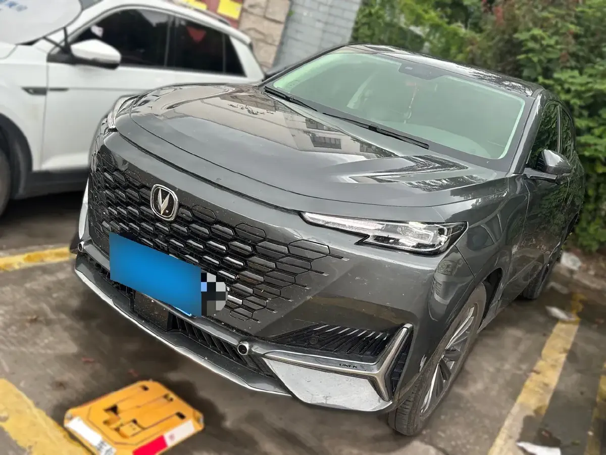 2021 ChangAn UNI-K 2.0T 233HP L4 8AT