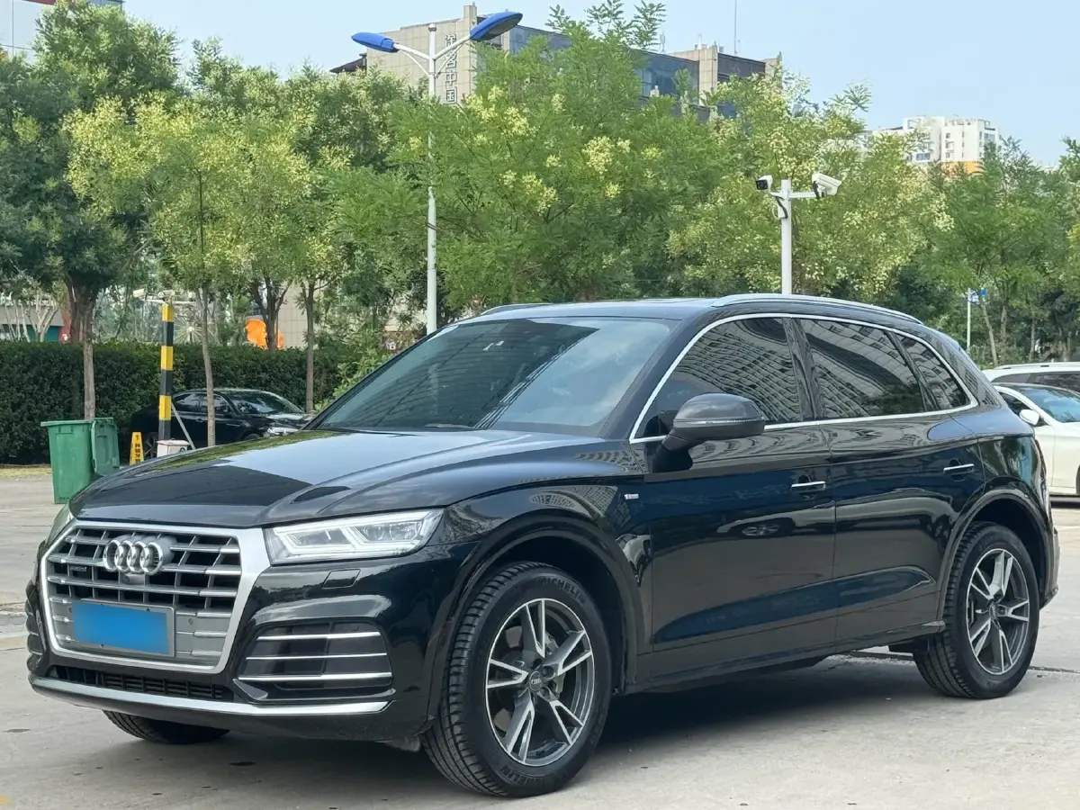 2020 Audi Q5L 2.0T 190HP L4 7DCT