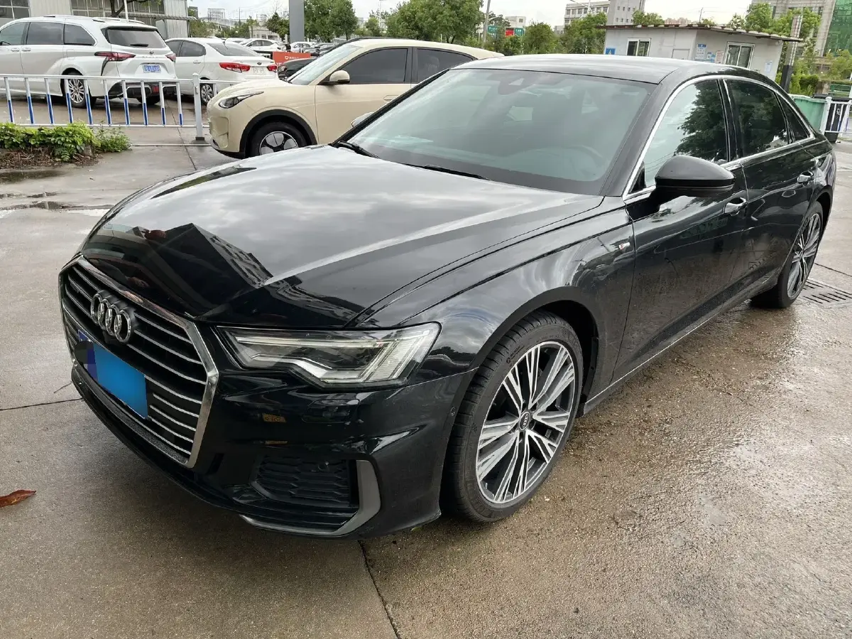 2022 Audi A6L 2.0T 224HP L4 7DCT