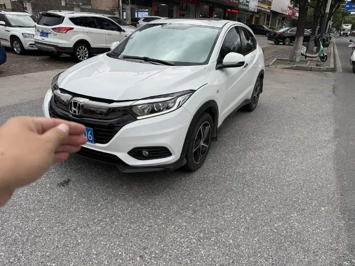 2022 Honda Vezel 1.5L 131HP L4 CVT