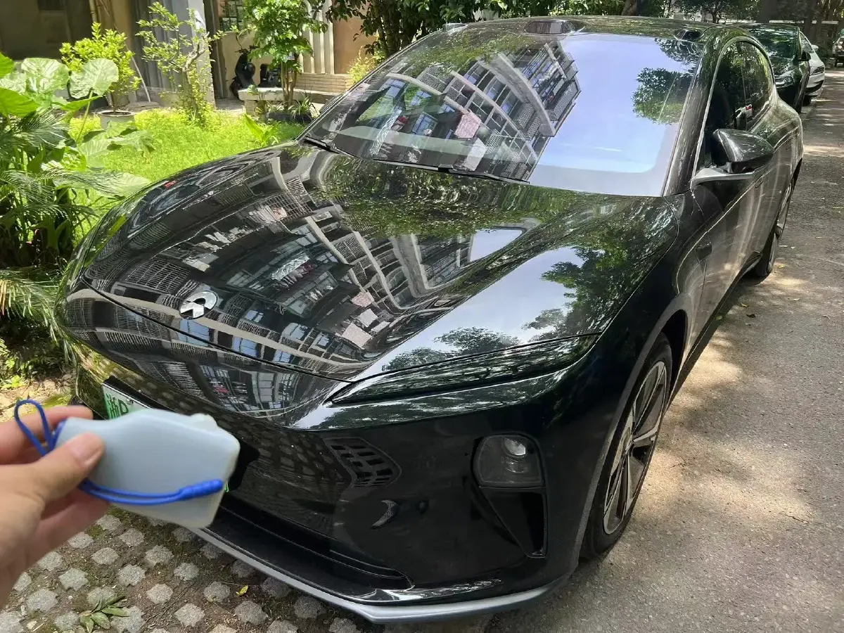 2024 NIO ET5T BEV 75KWH