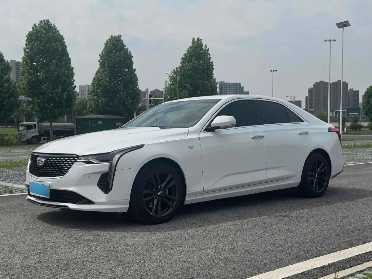 2022 Cadillac CT4 2.0T 237HP L4 8AT